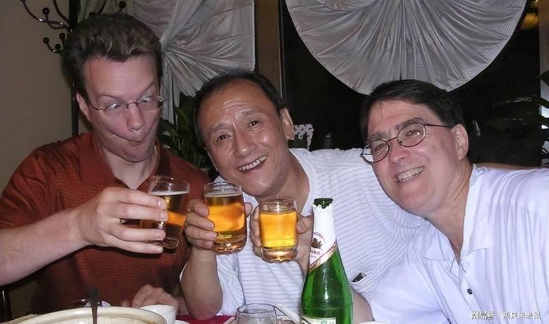  那个曾经红遍大街小巷的洋面孔：揭秘他选择离开舞台背后的真实心路 文化旅游