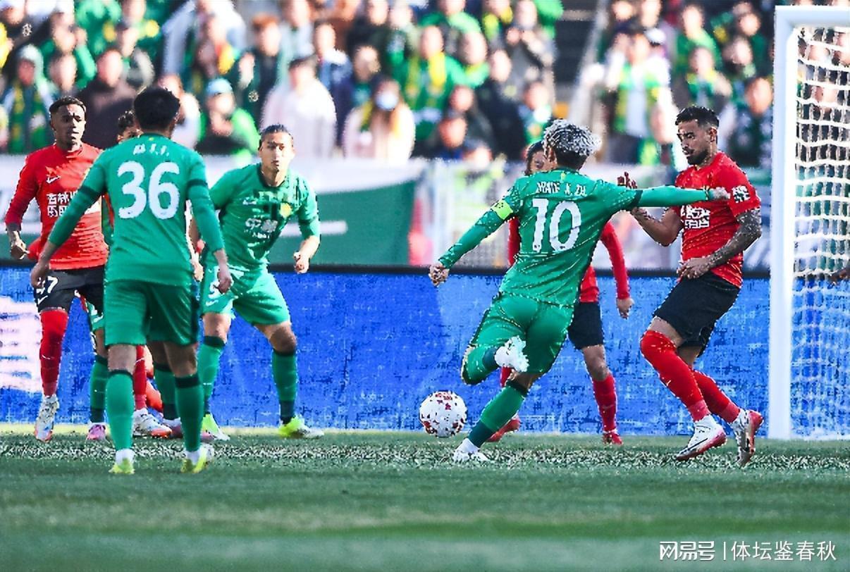 真实战力数据复盘:中超积分榜隐藏的排位逻辑 体育新闻