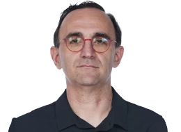  辽宁男篮逆转山西；乌戈强调团队拼搏，艰难赛程需步步为营。 体育新闻