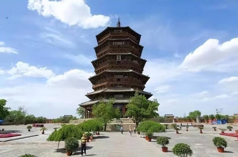  应县木塔保护进程加速推进；落架大修传闻遭当地否认，景区照常迎客。 文化旅游