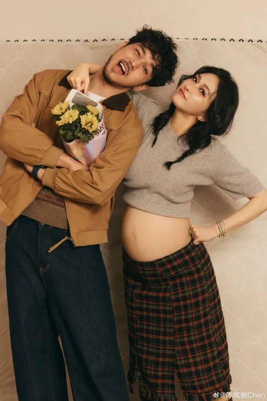 情感焦虑：透过娱乐圈婚讯看长期关系的维护之道 情感心理