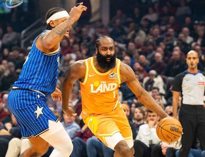  【战略解码】骑士四连胜背后的东部格局变量与季后赛破局逻辑 体育新闻