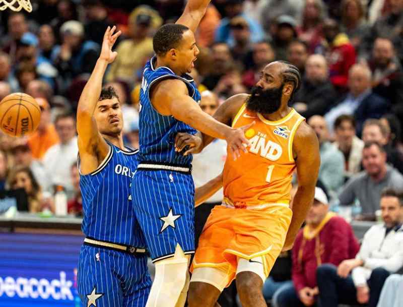  【战略解码】骑士四连胜背后的东部格局变量与季后赛破局逻辑 体育新闻