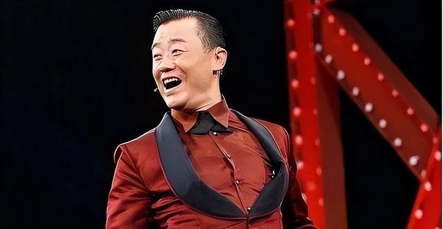  从海派清口到异乡沉寂：周立波十七年职业轨迹深度复盘 娱乐新闻