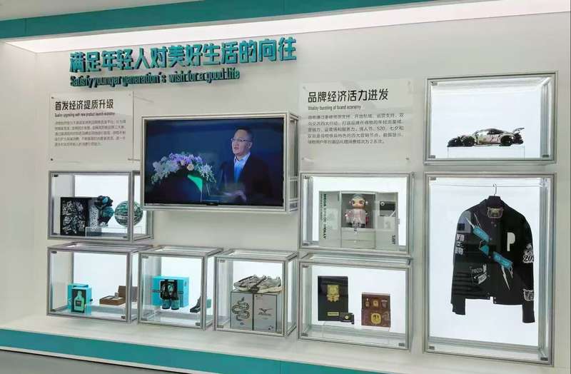  先鉴别后发货：得物如何用十年时间重塑时尚消费品的信任基础设施 企业服务