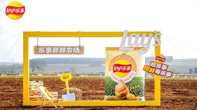  先鉴别后发货：得物如何用十年时间重塑时尚消费品的信任基础设施 企业服务