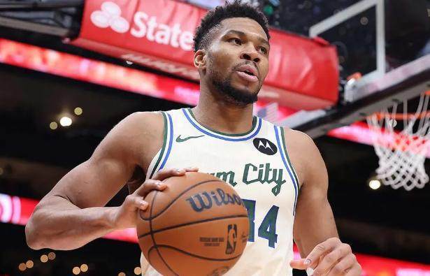  当超级巨星心猿意马：字母哥与雄鹿博弈的深层逻辑与技术拆解 体育新闻