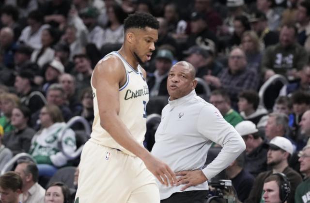  当超级巨星心猿意马：字母哥与雄鹿博弈的深层逻辑与技术拆解 体育新闻