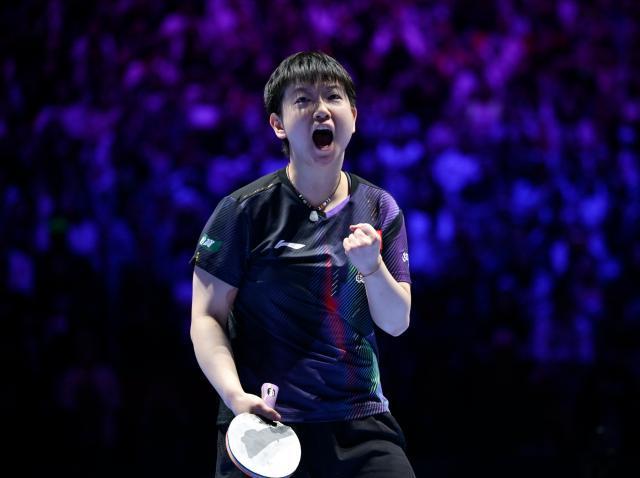  技术突破与心理博弈：2026世界杯男女单冠军背后的深层逻辑 体育新闻