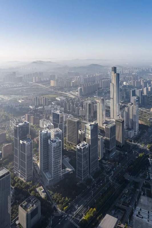 超高层建筑防火技术新突破:南京紫金金融中心416.6米消防系统全解析 房产家居