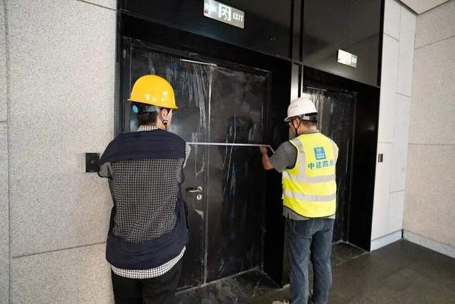超高层建筑防火技术新突破:南京紫金金融中心416.6米消防系统全解析 房产家居